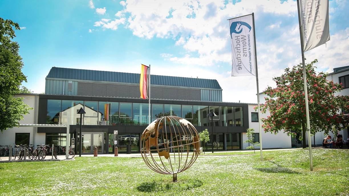 Bild Gebäude A der Hochschule und Außencampus 